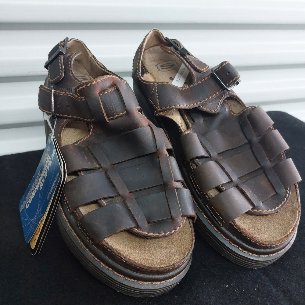 Skechers Men’s Brown Leather Fisherman Sandals